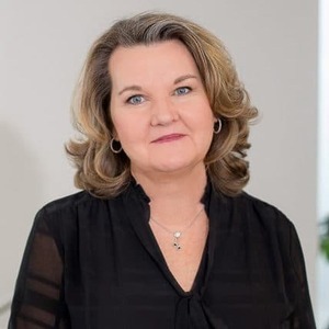 Nina Long